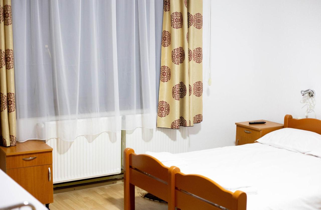 Casa Zana Buna Gherla Eksteriør billede